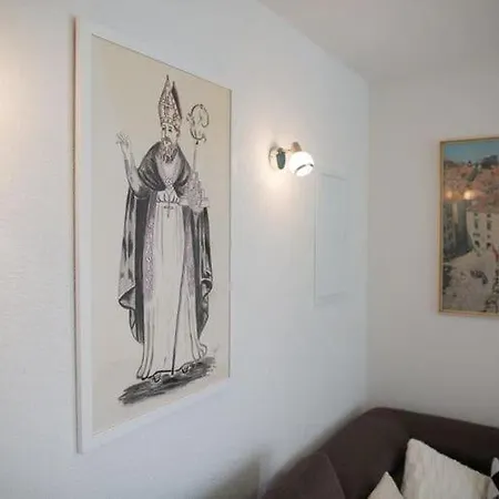 Serious Job - One Bedroom With Shared Terrace Ve I Dubrovnik