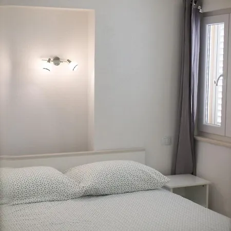 Serious Job - One Bedroom With Shared Terrace * Dubrovnik