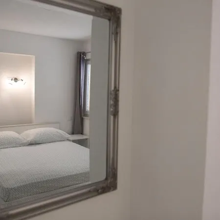 Serious Job - One Bedroom With Patio