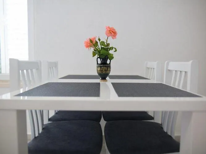 Serious Job - One Bedroom With Shared Terrace Ve I * Ντουμπρόβνικ