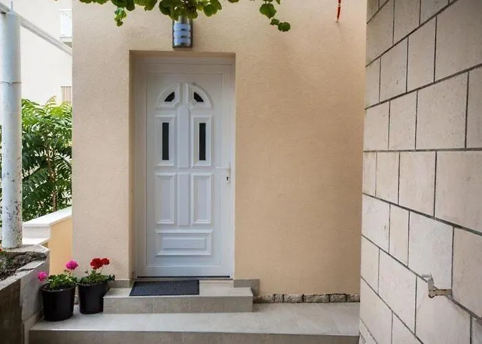 Serious Job - One Bedroom With Shared Terrace Ve I *