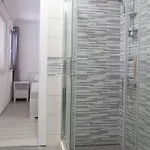 Serious Job - One Bedroom With Shared Terrace Ve I