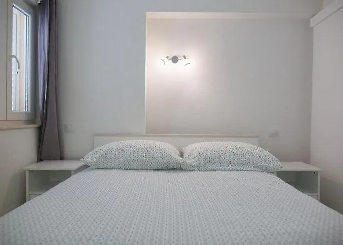 דירה Serious Job - One Bedroom With Shared Terrace Ve I *